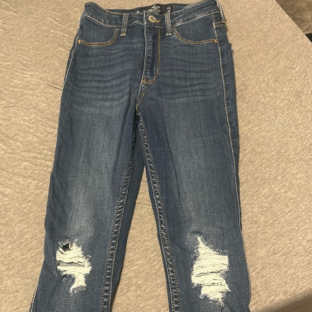 Skinny Hollister Jeans Ripped at knees